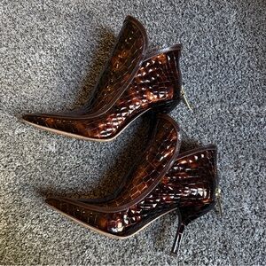 Brown Croc-Embossed Heeled Boots